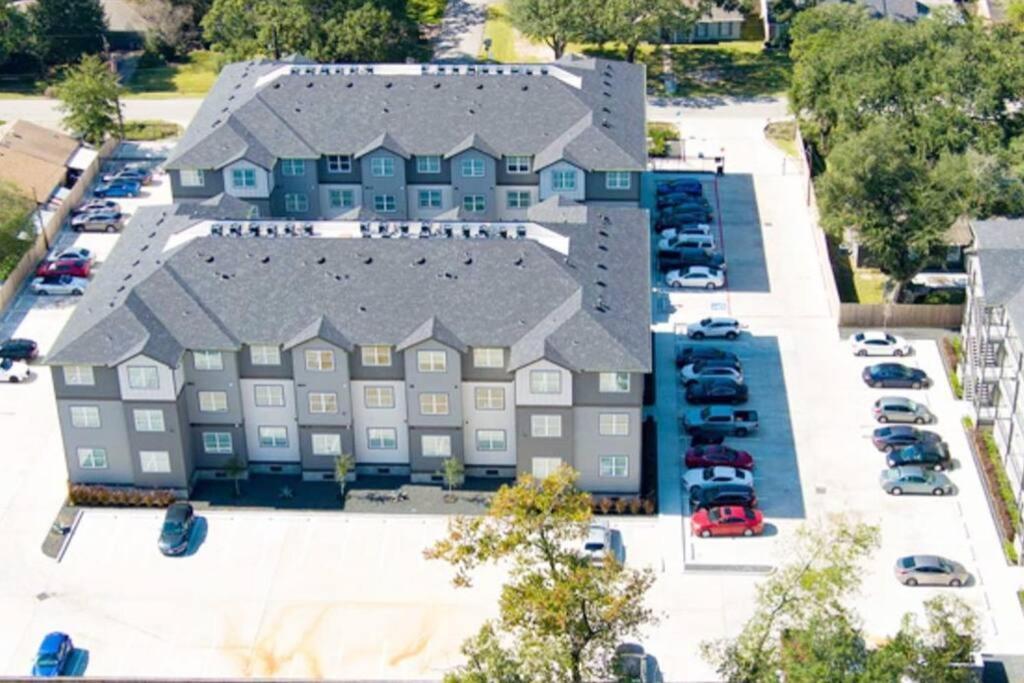 Welcome To Our Spacious 2-Bedroom 2-Bathroom Located In The City Of Houston, Texas! Екстер'єр фото